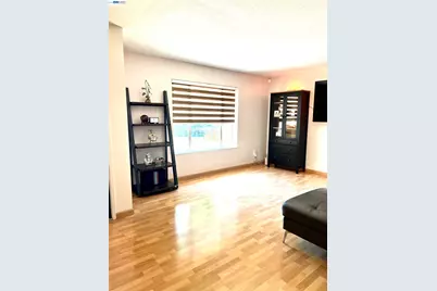 191 Clipper Dr, Pittsburg, CA 94565 - Photo 2
