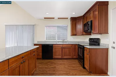 1200 Skyline Dr, Vallejo, CA 94591 - Photo 4
