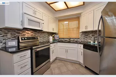 2934 Flint St, Union City, CA 94587 - Photo 6