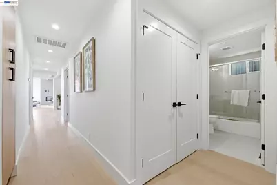 1588 Molitor Rd, Belmont, CA 94002 - Photo 26