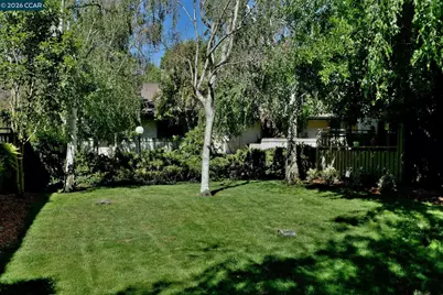 1437 Marchbanks Dr #3, Walnut Creek, CA 94598 - Photo 32