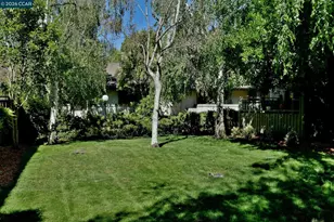 1437 Marchbanks Dr, Walnut Creek, CA 94598 - Photo 32
