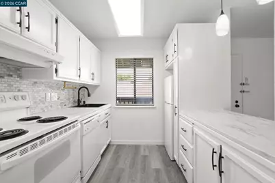 1437 Marchbanks Dr #3, Walnut Creek, CA 94598 - Photo 12
