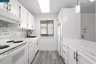 1437 Marchbanks Dr, Walnut Creek, CA 94598 - Photo 12