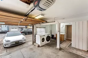 25 Regent St, San Francisco, CA 94112 - Photo 40
