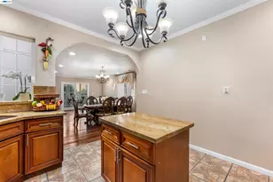 25 Regent St, San Francisco, CA 94112 - Photo 14