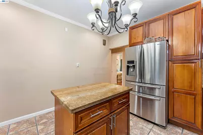 25 Regent St, San Francisco, CA 94112 - Photo 12