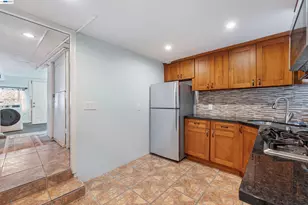 25 Regent St, San Francisco, CA 94112 - Photo 30