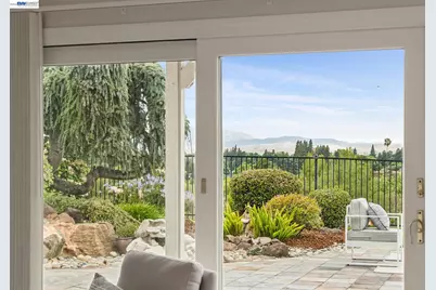 5075 Monaco Dr, Pleasanton, CA 94566 - Photo 20