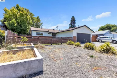 425 Tabor Ave, Fairfield, CA 94533 - Photo 1