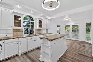 3015 Point Pleasant Rd, Elk Grove, CA 95757 - Photo 8