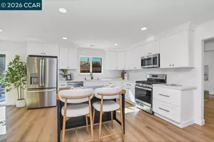 4395 Cabrilho Dr, Martinez, CA 94553 - Photo 6