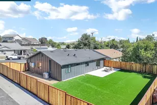 4395 Cabrilho Dr, Martinez, CA 94553 - Photo 28