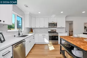 4395 Cabrilho Dr, Martinez, CA 94553 - Photo 10