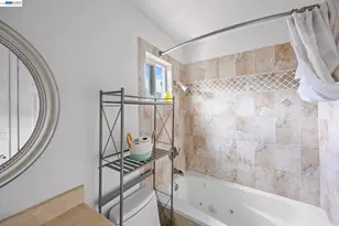 1811 Lincoln Ave, Alameda, CA 94501 - Photo 28