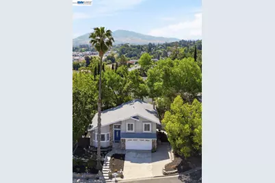 935 Granite Ct, Martinez, CA 94553 - Photo 2