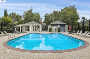 1594 Fairway Green Cir, San Jose, CA 95131 - Photo 40