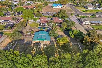 23110 Los Ranchos Dr, Tracy, CA 95304 - Photo 8