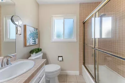 23110 Los Ranchos Dr, Tracy, CA 95304 - Photo 40