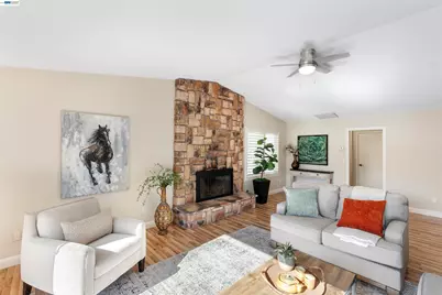 23110 Los Ranchos Dr, Tracy, CA 95304 - Photo 28