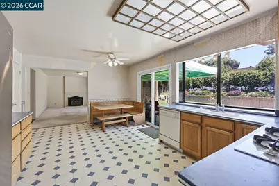 7752 Fairoaks Dr, Pleasanton, CA 94588 - Photo 6