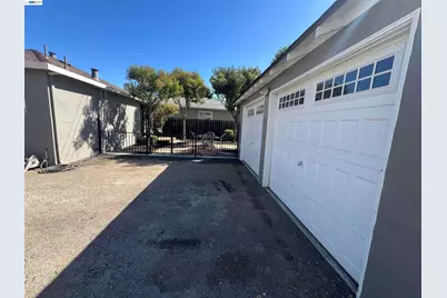 1927 Park St, Livermore, CA 94551 - Photo 8