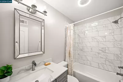 1355 Hull Ln, Martinez, CA 94553 - Photo 18