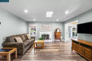 2124 Impala Ct, Pittsburg, CA 94565 - Photo 6