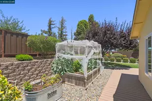 2124 Impala Ct, Pittsburg, CA 94565 - Photo 26