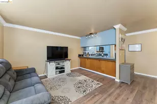 1030 Betsy Ross Dr, Roseville, CA 95747 - Photo 8