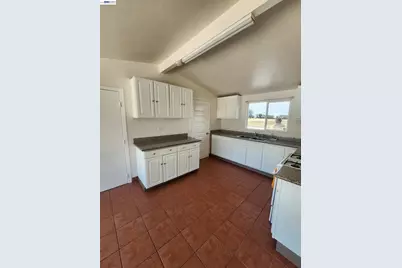 1238 Maryland Ave, Los Banos, CA 93635 - Photo 10