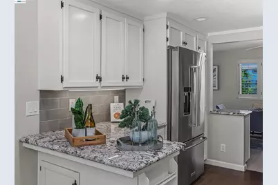 35791 Scarborough Dr, Newark, CA 94560 - Photo 20
