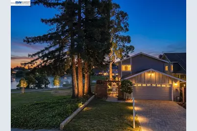 35791 Scarborough Dr, Newark, CA 94560 - Photo 2