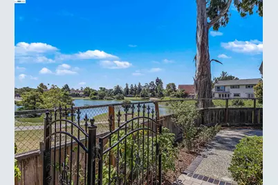35791 Scarborough Dr, Newark, CA 94560 - Photo 42