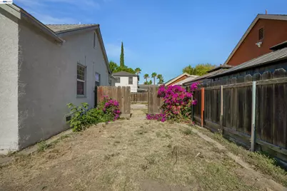504 Roselawn Ave, Modesto, CA 95351 - Photo 18