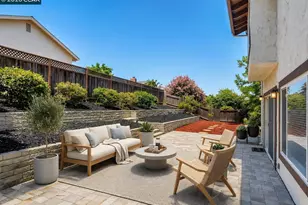 2307 Oak Glen Cir, Martinez, CA 94553 - Photo 20