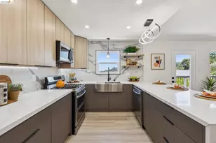 6756 Snake Rd, Oakland, CA 94611 - Photo 10