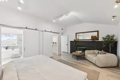 6756 Snake Road, Oakland, CA 94611 - Photo 18