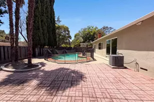 1496 Soccer Ct, Concord, CA 94518 - Photo 38