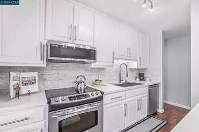 2560 Walnut Blvd #24, Walnut Creek, CA 94596 - Photo 4
