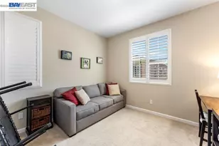 22647 Myrtle Cir, Hayward, CA 94541 - Photo 16