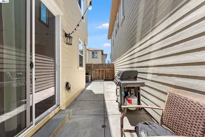 22647 Myrtle Cir, Hayward, CA 94541 - Photo 14