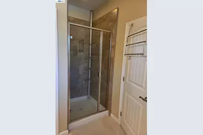 22647 Myrtle Cir, Hayward, CA 94541 - Photo 26