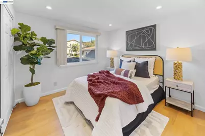2000 Miramar Ave, Castro Valley, CA 94578 - Photo 12