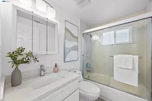 2000 Miramar Ave, Castro Valley, CA 94578 - Photo 10