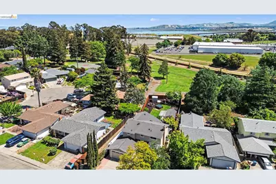2092 Casa Grande St, Benicia, CA 94510 - Photo 58