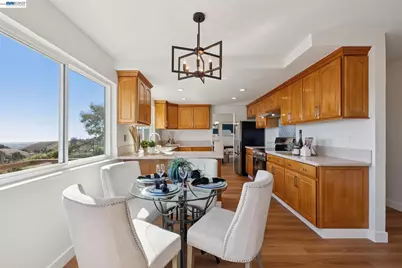 3406 Otter Ct, Hayward, CA 94542 - Photo 12