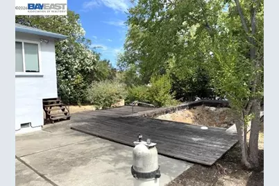 1616 Poplar Dr, Walnut Creek, CA 94595 - Photo 8