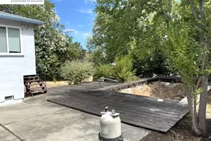 1616 Poplar Dr, Walnut Creek, CA 94595 - Photo 8