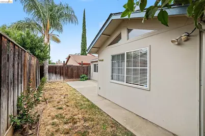 2416 Redwood Dr, Antioch, CA 94509 - Photo 22